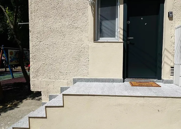 アパート Avi コンスタンツァ